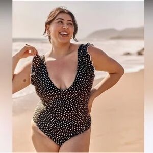 NWOT Summersalt The Ruffle Backflip Black White Polka Dot One Piece Swimsuit